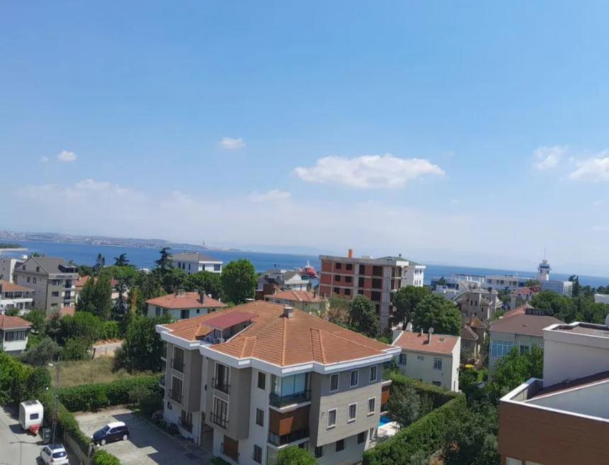 Petra Port Hotel