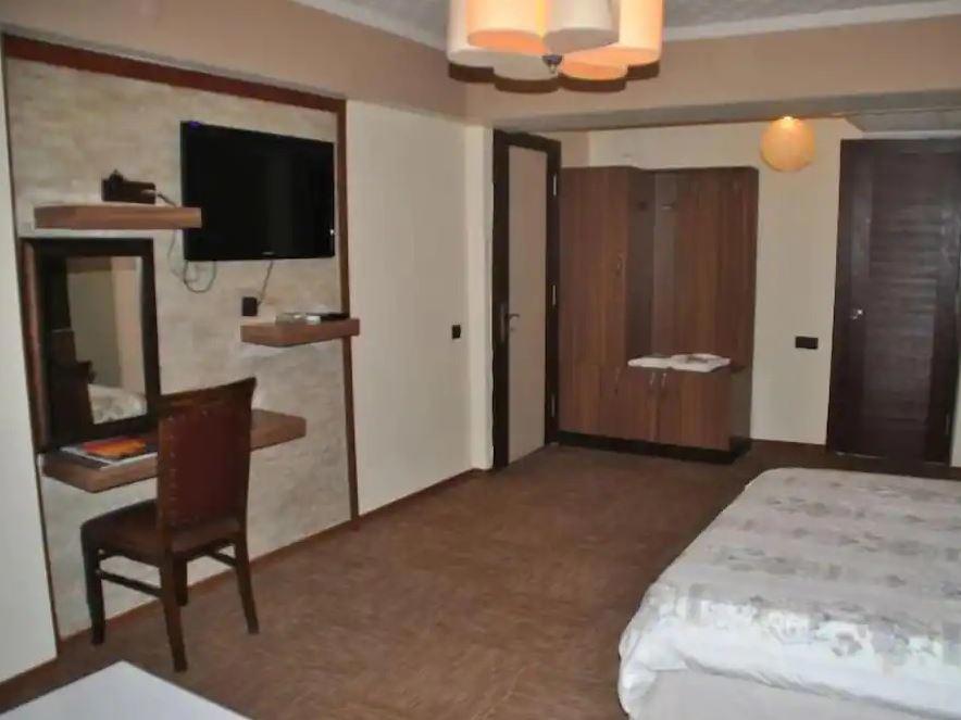 Hera City Hotel