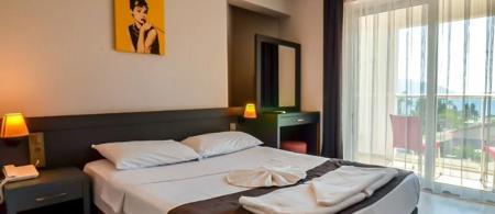 Berry Bella Hotel