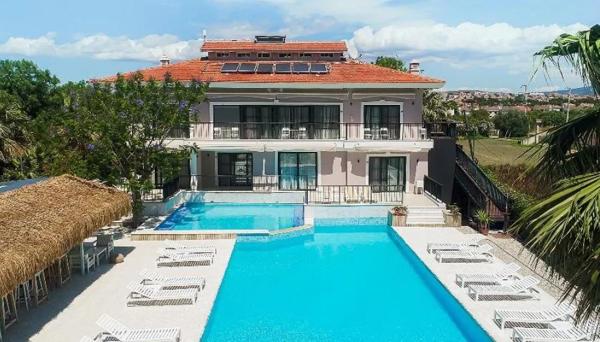 Enki Suess Alaçatı Otel