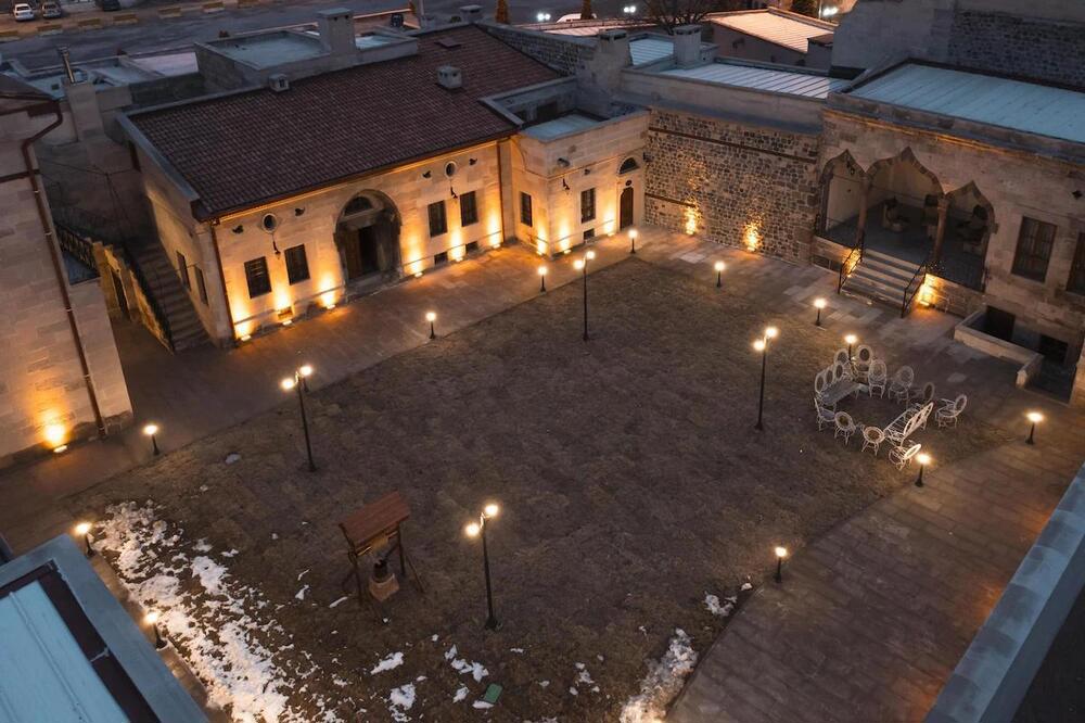 Kerem ile Aslı Hotel