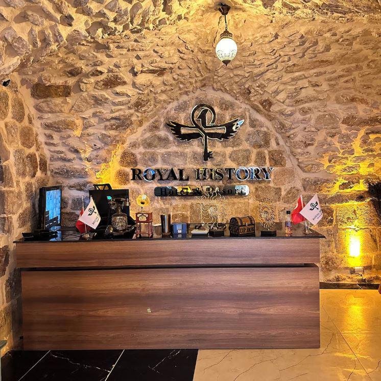 Royal History Hotel