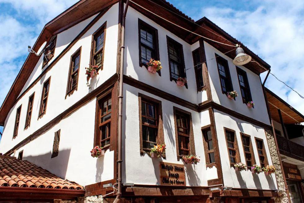 Yadigar Hanım Konağı