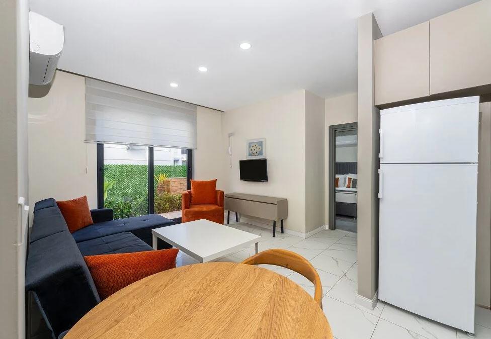 Echinus Hotels