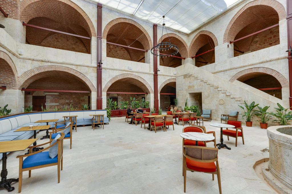 Silk Road Museum Hotel