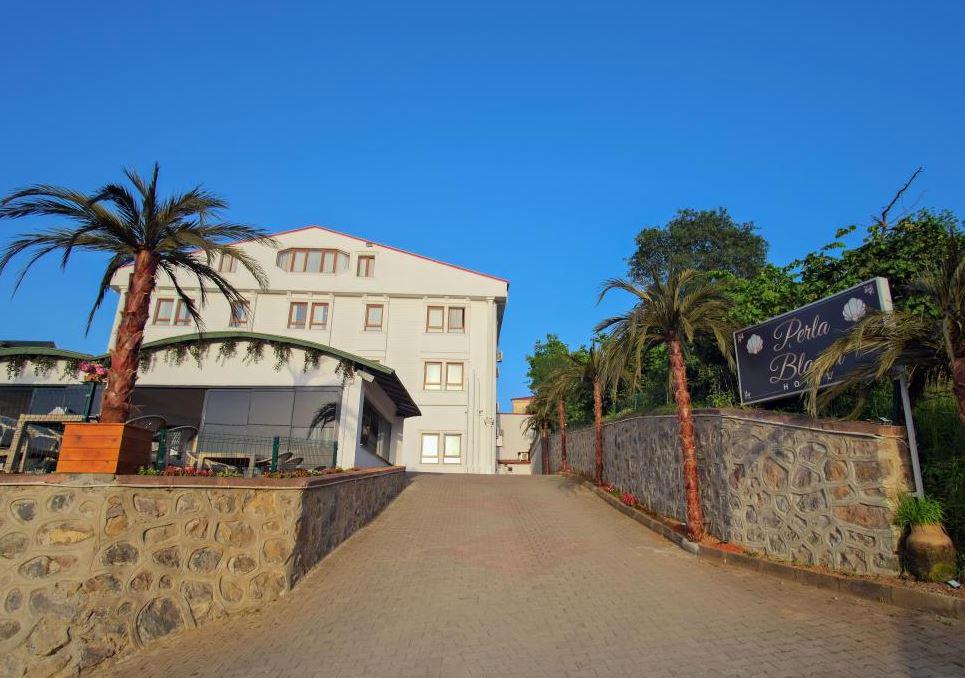 Perla Blanca Hotel