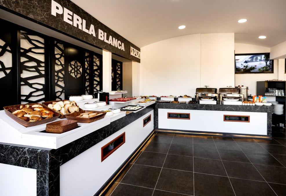 Perla Blanca Hotel