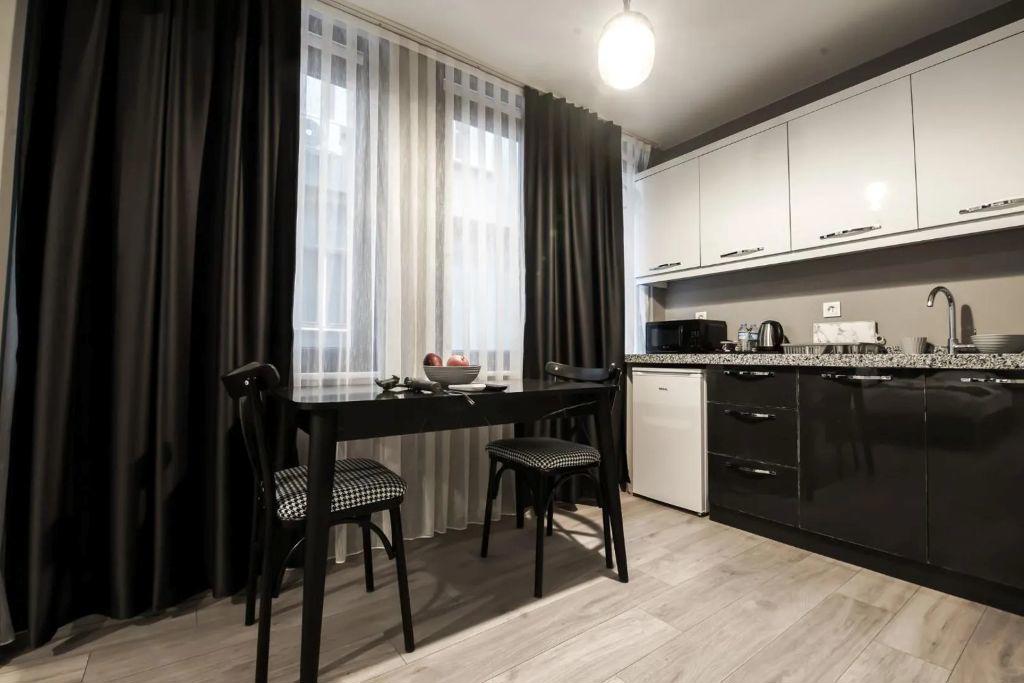 Pera Wall Hotel & Suites