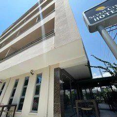 Seven City Hotel
