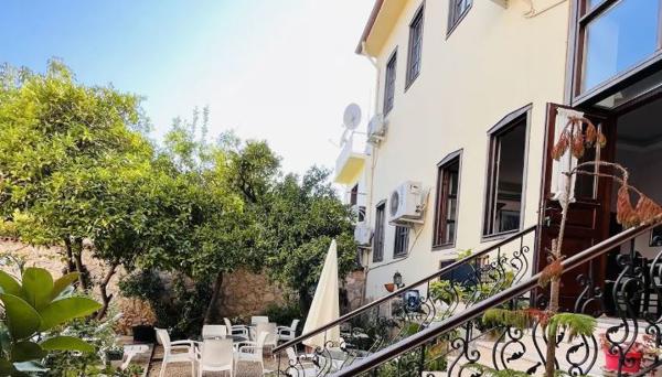 Fatma Sultan Oldtown Konak & Restaurant