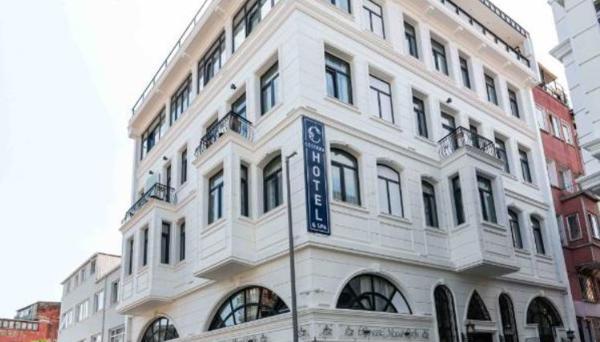 Costera Hotel