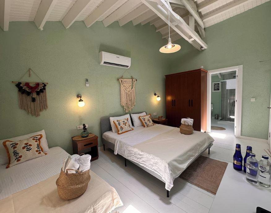 Hanole Macaron Guest House