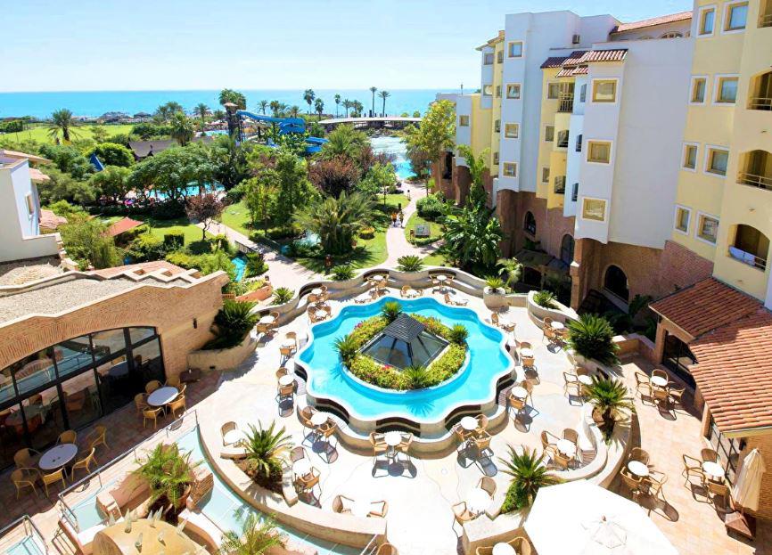 Limak Arcadia Sport & Resort Hotel