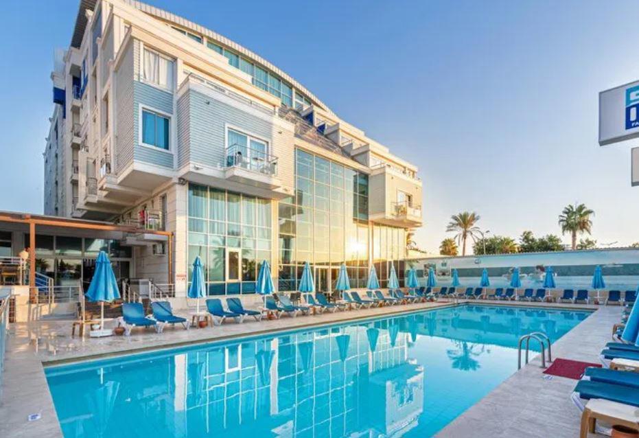 Sealife Family Resort Hotel