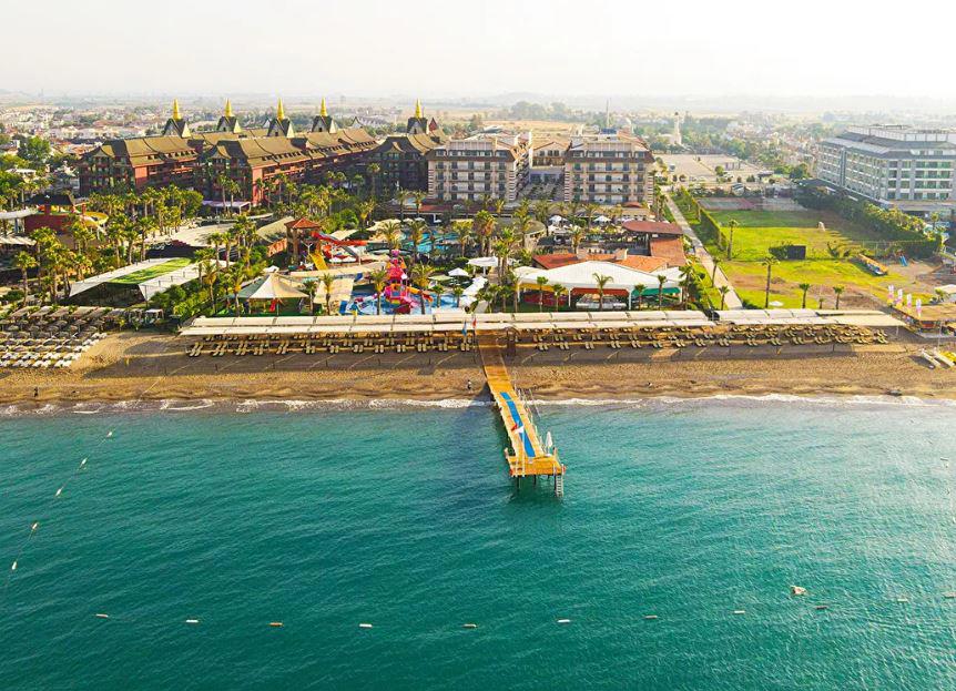 Crystal Family Resort