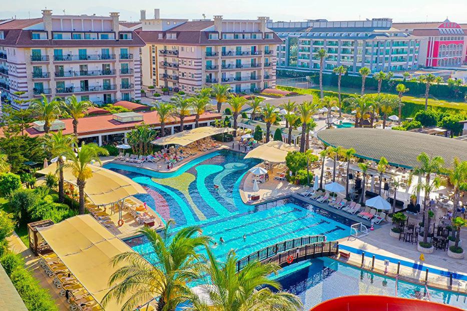 Crystal Family Resort