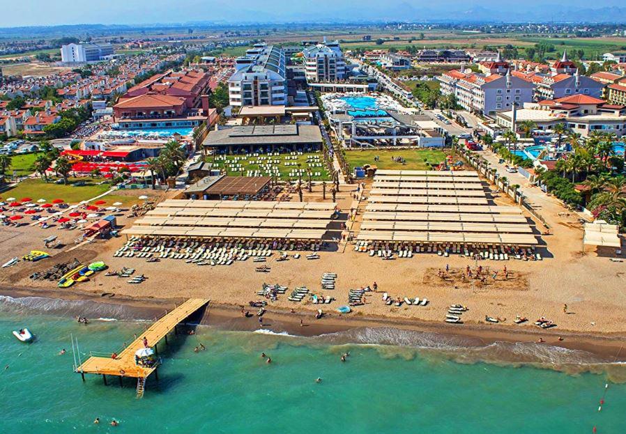 Crystal Waterworld Resort & Spa Hotel