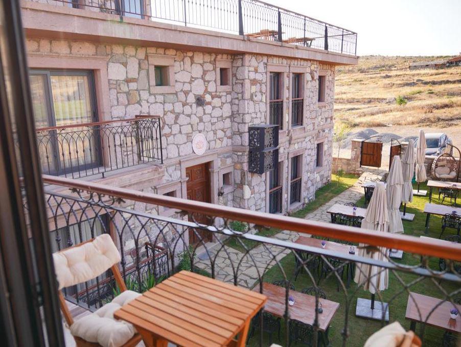 Lotus Konaklama Küçükköy