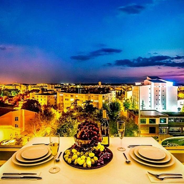 Lozengrad Hotel