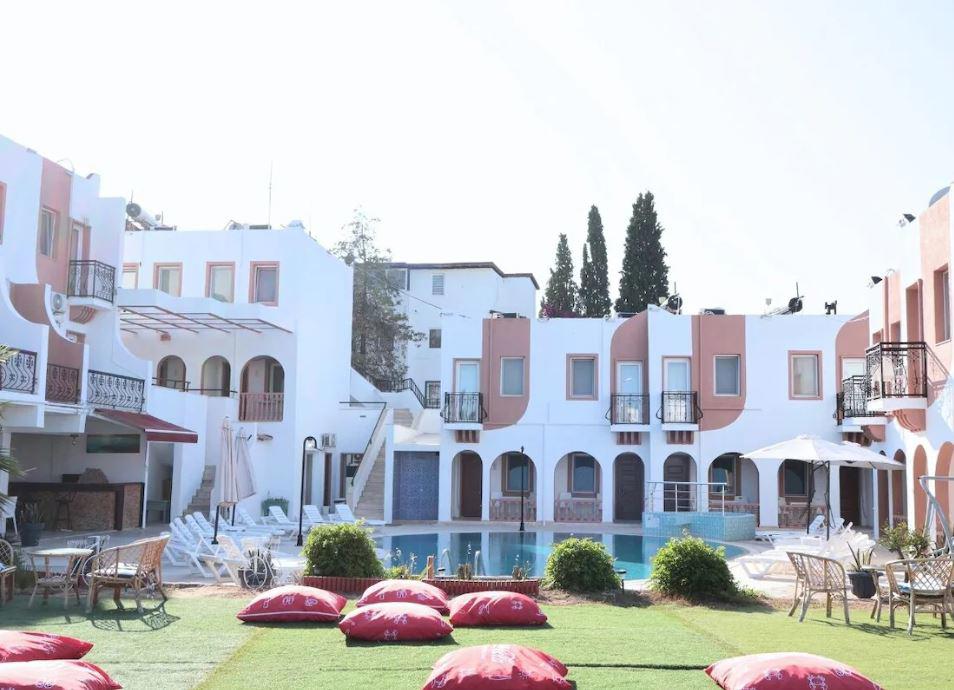 Lumy Suites Eskiçesme