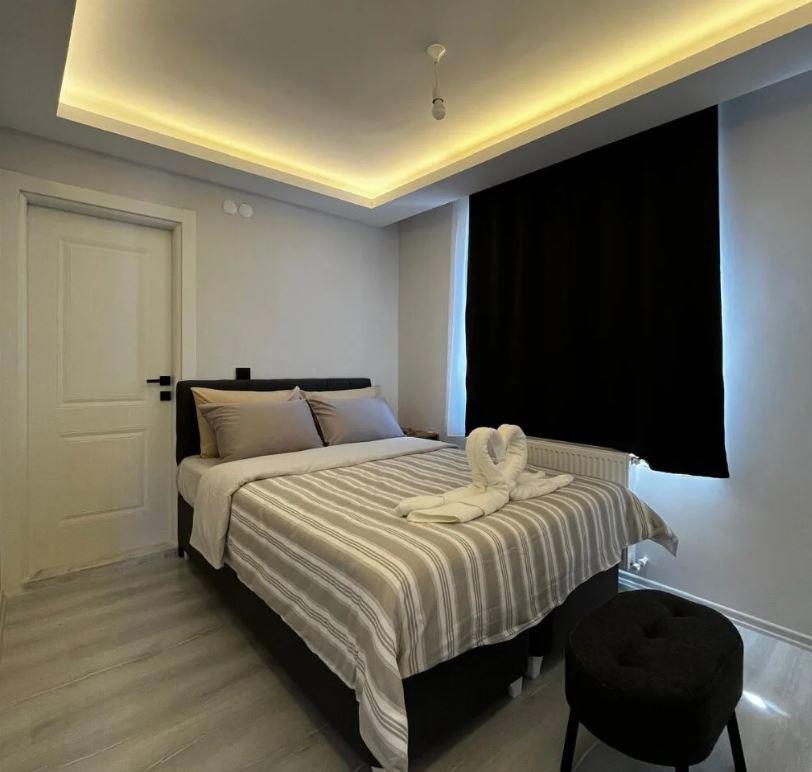 Lighthouse Suite