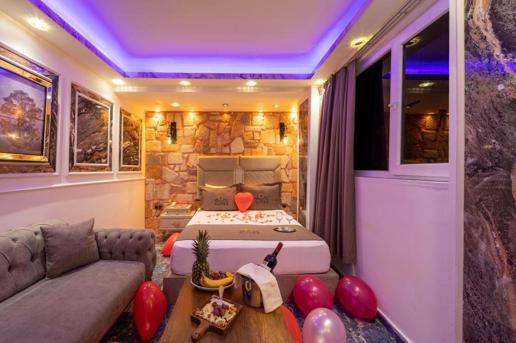 Ren Plus Suit Bakırköy