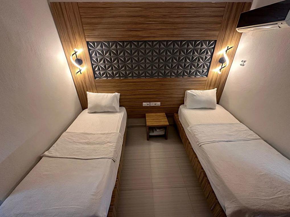 Royal Ezel Hotel