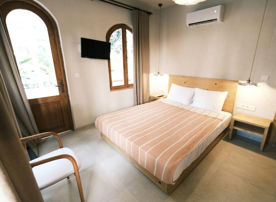 Nephos Beach Hotel