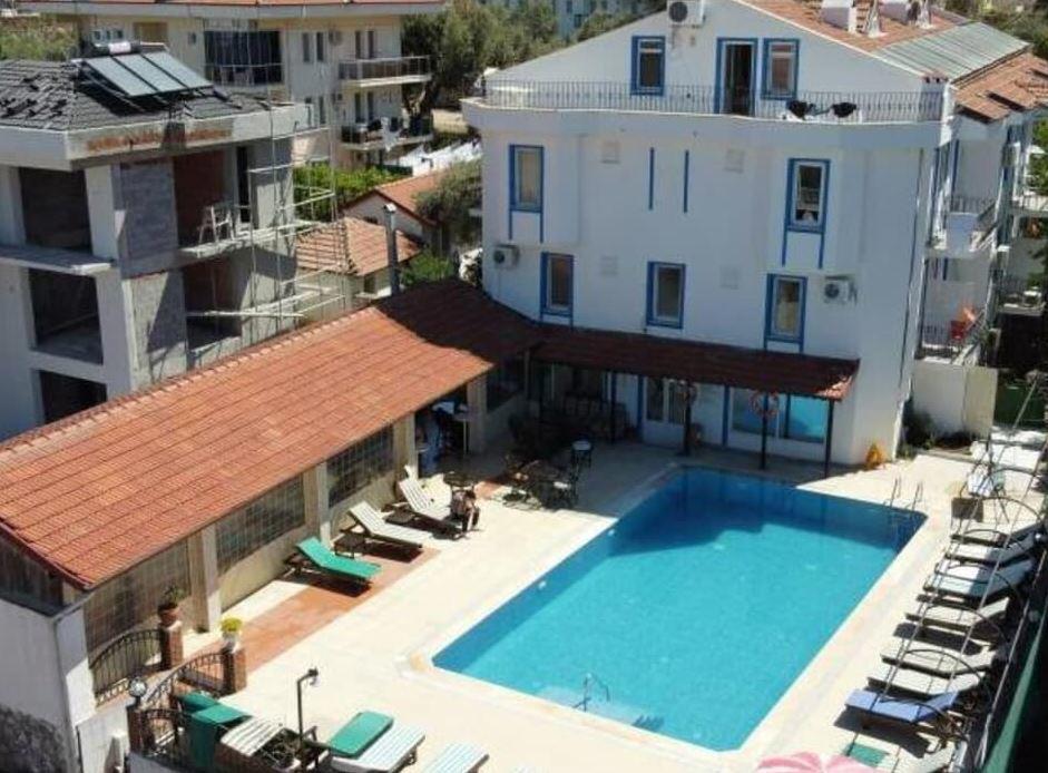 California Apart Hotel