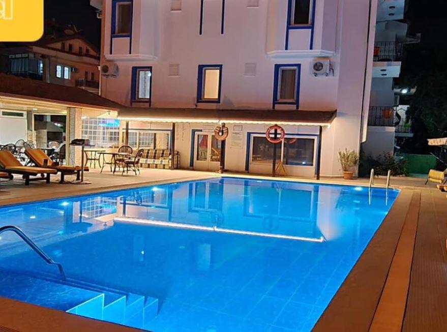 California Apart Hotel