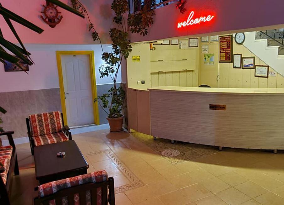 California Apart Hotel