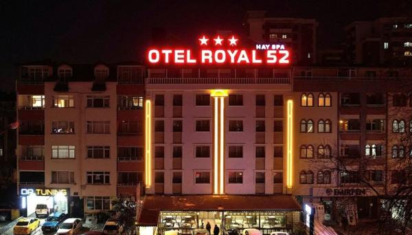 Royal 52