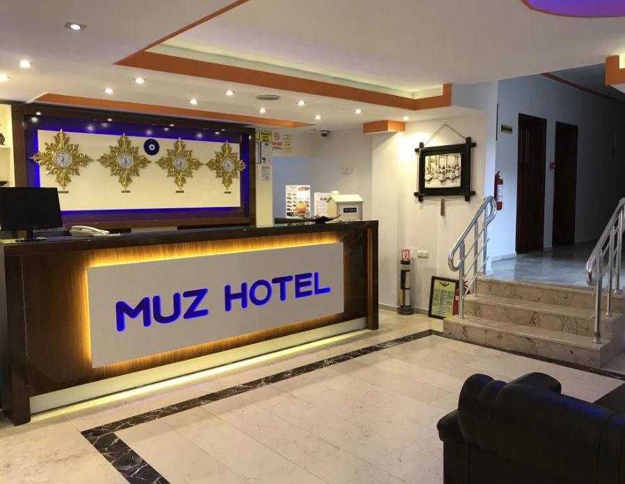 Muz Hotel