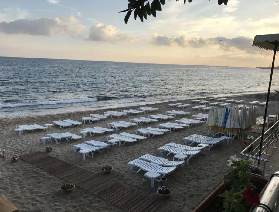 Muz Hotel