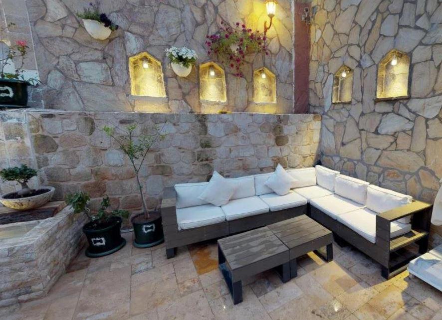 Patron Boutique Hotel