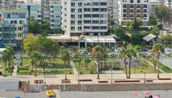 Kristal Beach Hotel