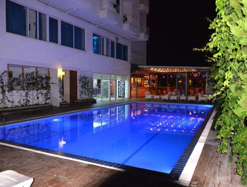 Kristal Beach Hotel