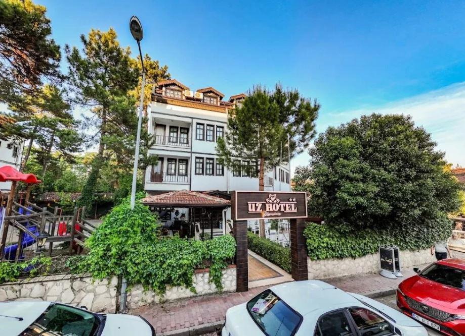 Uz Hotel Premium
