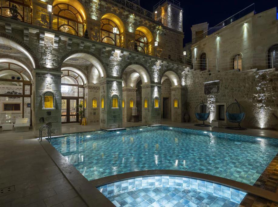 Elika Cave Suites Hotel & SPA