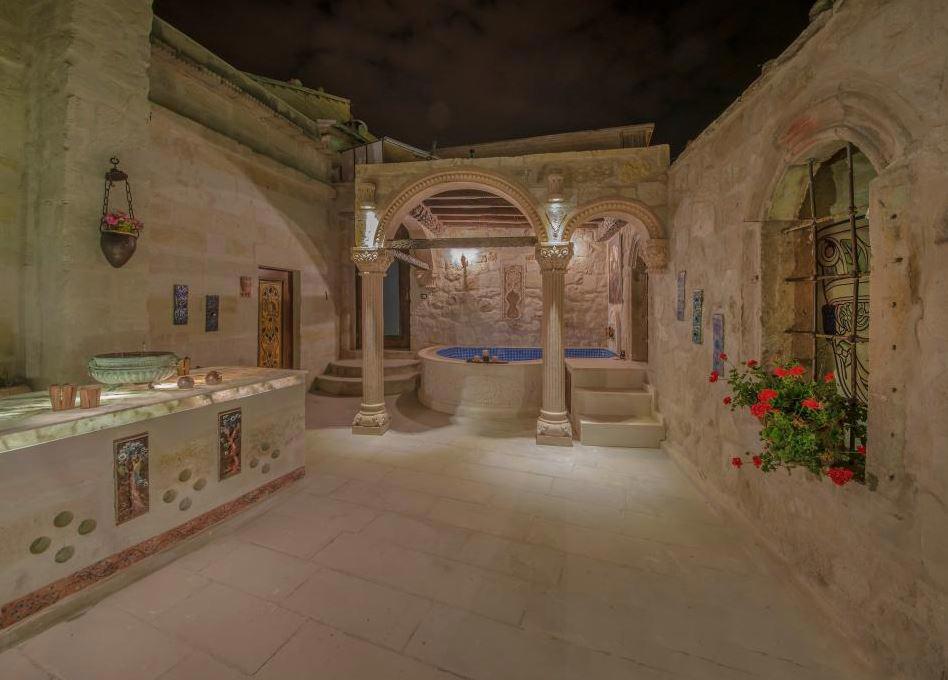 Elika Cave Suites Hotel & SPA