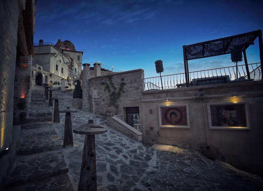 Elika Cave Suites Hotel & SPA