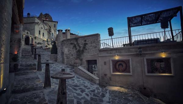Elika Cave Suites Hotel & SPA