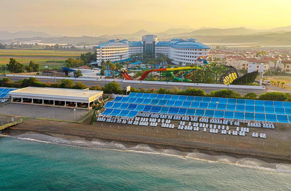 Crystal Admiral Aqua Collection