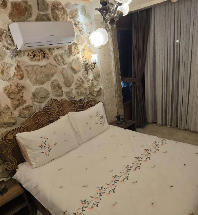 Babylon Stone Hotel