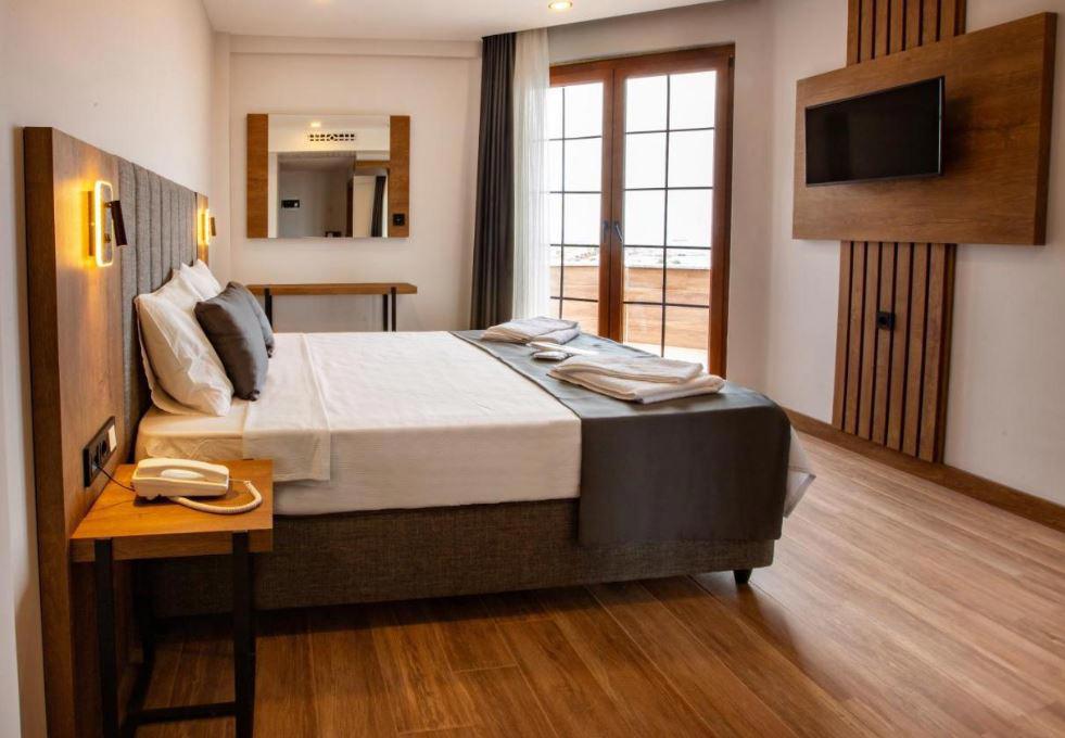 Grand Business Hotel