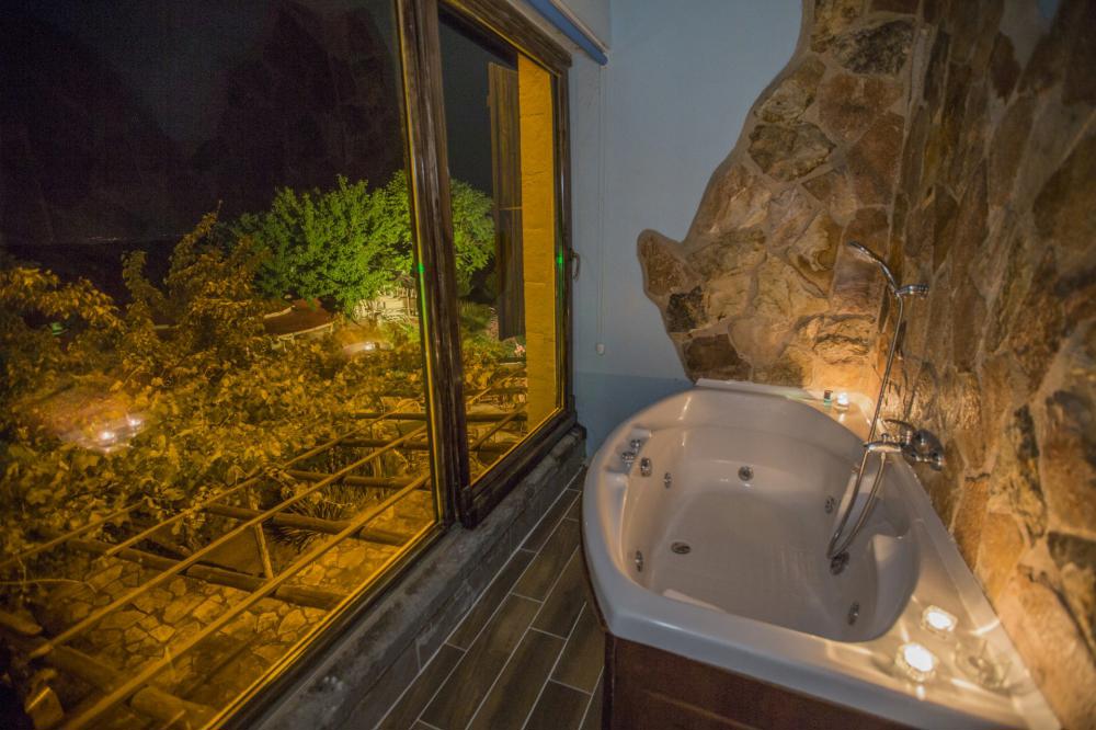 Hotel Karlık Evi
