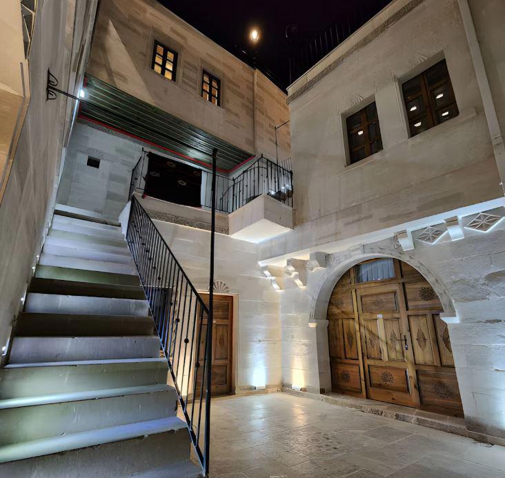 Noah's Ark Cave Hotel