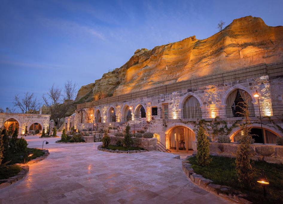 Sur Cave Suites