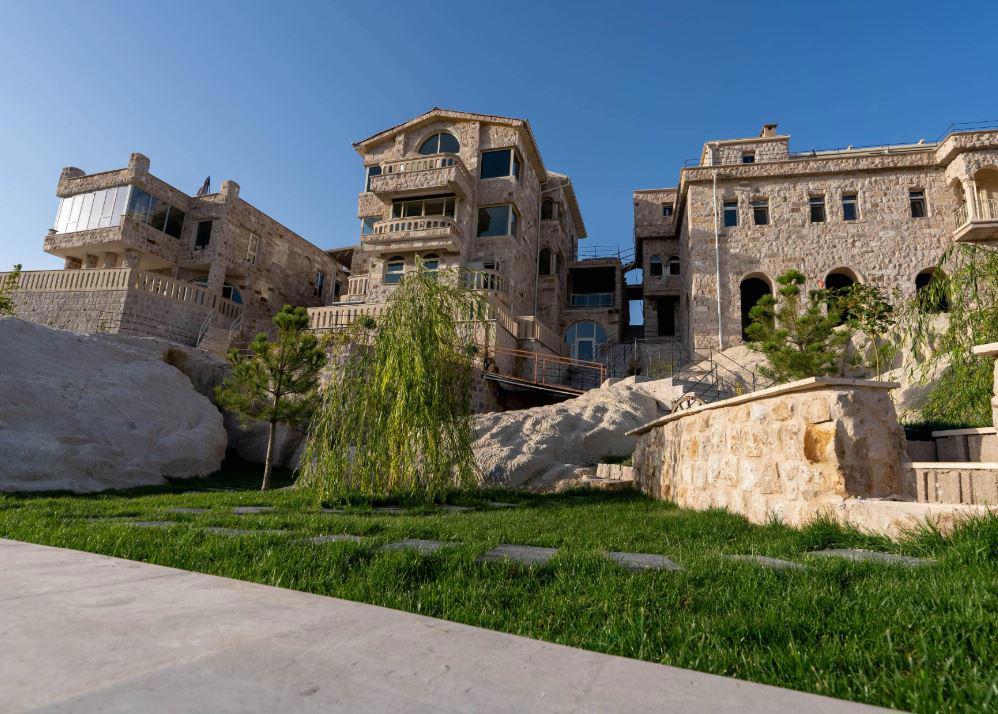 Be Still Alexa Smart Luxury Escape