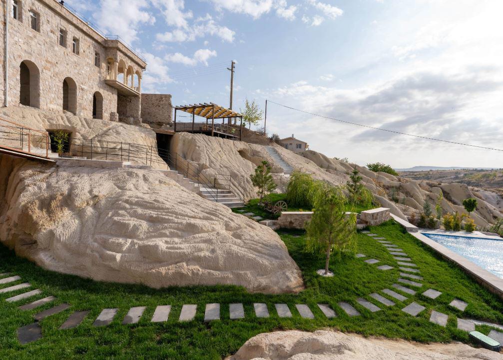 Be Still Alexa Smart Luxury Escape